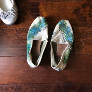 Toms